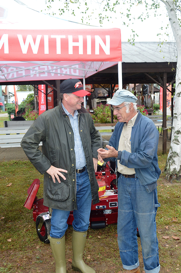 Dan Ariens bonds with Craig Seabrook, the founder of the GTCOA.